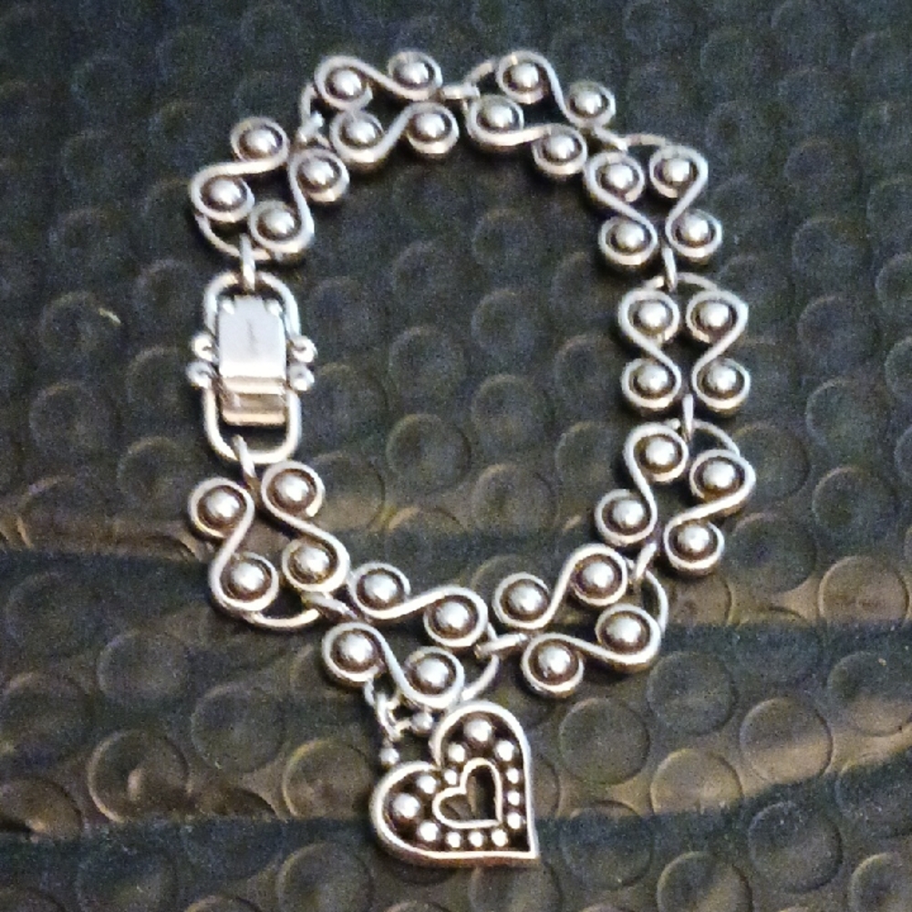 Brighton Elegant  VINTAGE Silver Heart Charm Bracelet